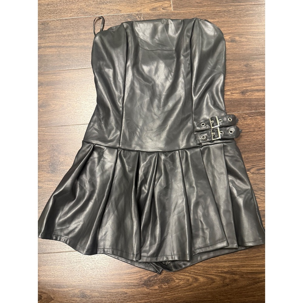 Fashion Nova Black‎ Faux Leather Buckled Pleated Skort Romper Size Medium NWT